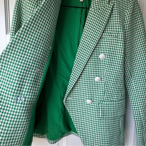 L’AGENCE Kenzie Double-Breasted Blazer in Grass Green - Picture 10 of 13